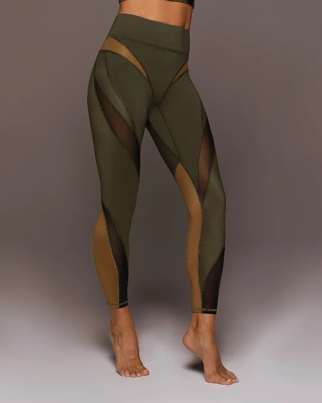 Aerial Gloss Legging