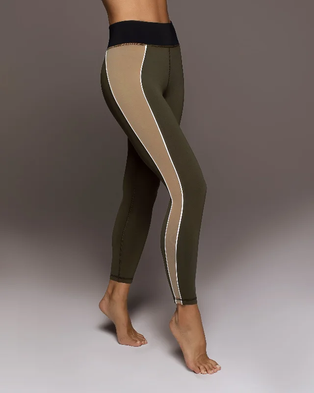 Wander Legging