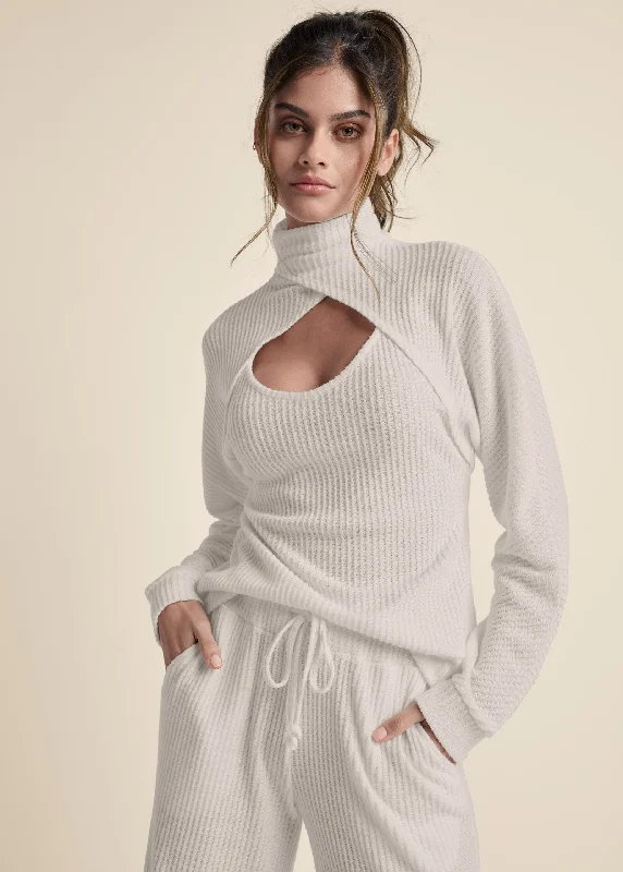 Wrap turtleneck keyhole top - Oatmeal