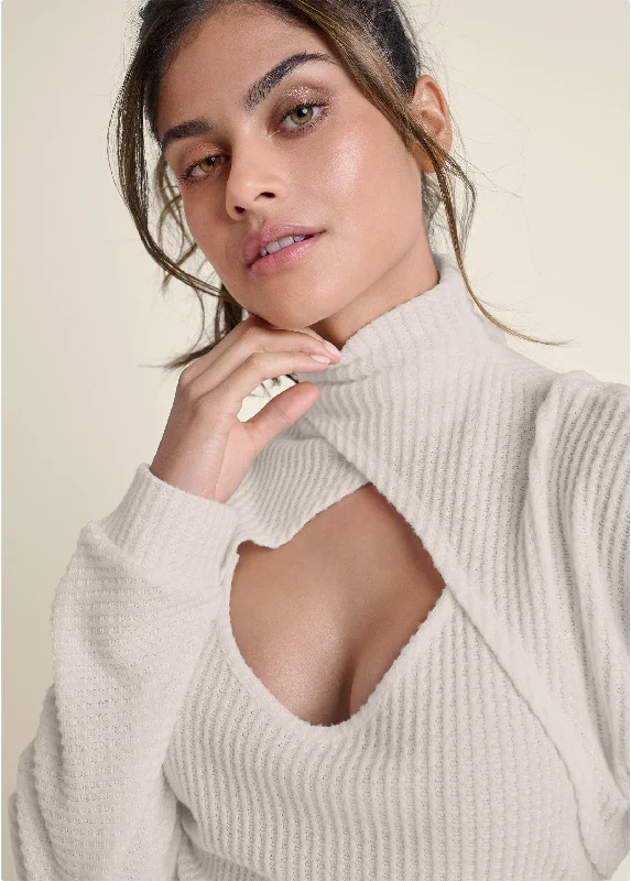 Wrap turtleneck keyhole top - Oatmeal